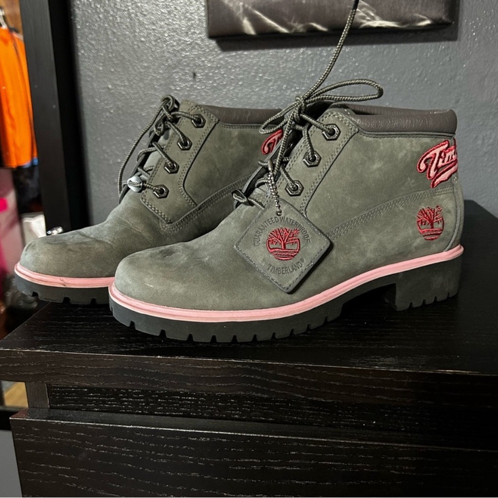 Timberland Green and Pink Ankle Boots